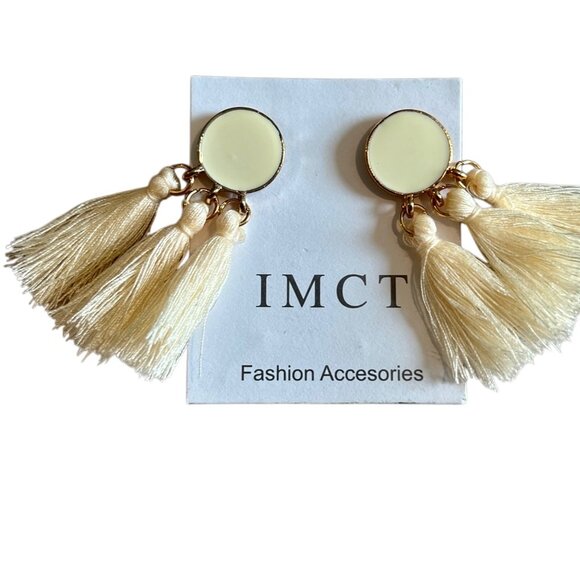 IMCT Cream Fringed Triple Tassel Earrings Gold Tone Pierced Cottage Bohemian - Picture 1 of 4